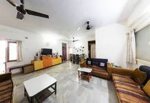 4 BHK Apartment in Usmanpura