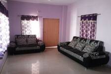 4 BHK Flat in Naranpura