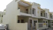 4 BHK Row House for rent in Airport Road