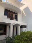 2 BHK Villa/House for rent in Sector 32A