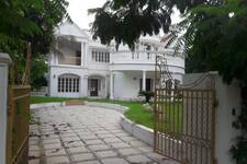 4 BHK Villa/House in Sola