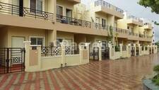 3 BHK Row House for rent in Aamra Estate Colony, Lalita Nagar