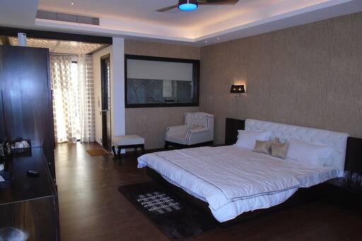 Luxury property in Talawali Chanda