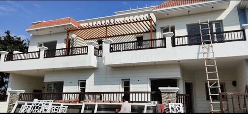 3 BHK VILLA / INDIVIDUAL HOUSE 2800 sq- ft in sector 114