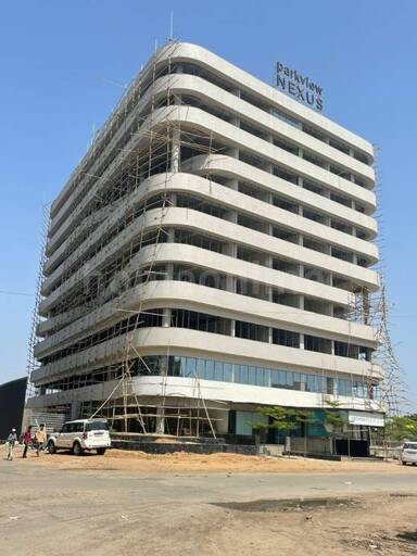 898 sq- ft  Office space in S G Highway