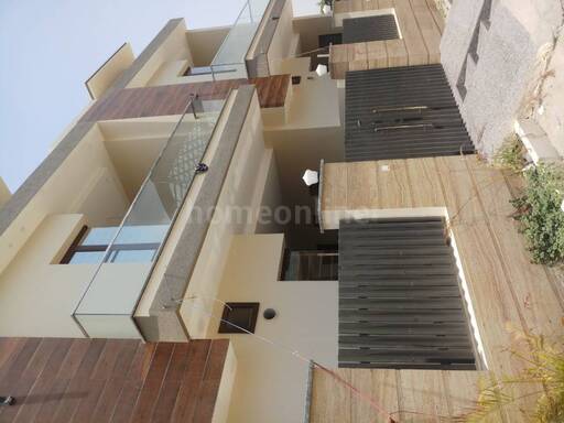 4 BHK VILLA / INDIVIDUAL HOUSE 2800 sq- ft in Urban Estate