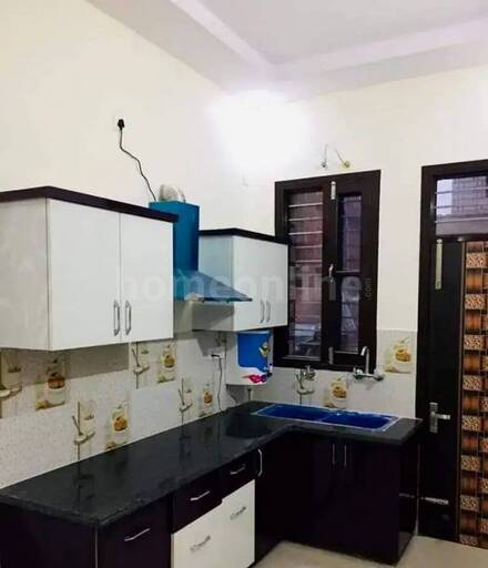 2 BHK BUILDER FLOOR 900 sq- ft in Sector 127