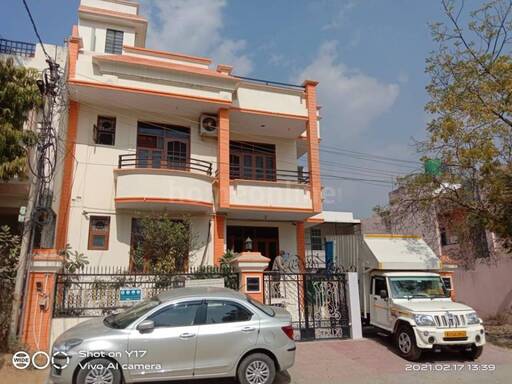 6 BHK VILLA / INDIVIDUAL HOUSE 5500 sq- ft in Malviya Nagar