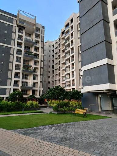 3 BHK APARTMENT 2050 sq- ft in Sarona