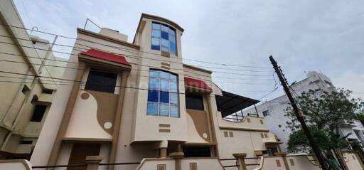 5 BHK VILLA / INDIVIDUAL HOUSE 2500 sq- ft in Subhash Nagar