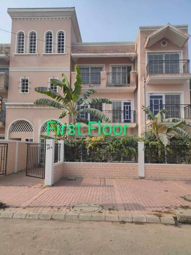 3 BHK APARTMENT 2000 sq- ft in Sector 9