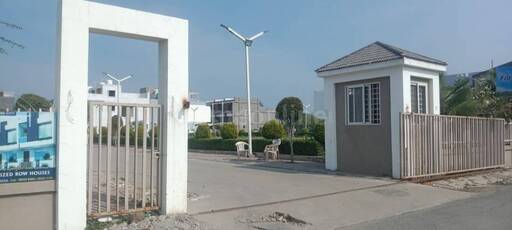 RESIDENTIAL PLOT 926 sq- ft in AB Road