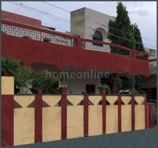 7 BHK VILLA / INDIVIDUAL HOUSE 2400 sq- ft in LIC Colony