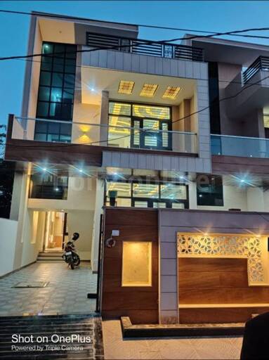 4 BHK VILLA / INDIVIDUAL HOUSE 3500 sq- ft in Hanuman Nagar