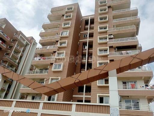 4 BHK APARTMENT 2250 sq- ft in GE Road