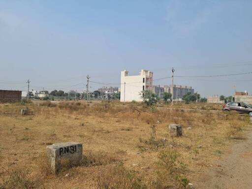 RESIDENTIAL PLOT 111 sq- yd in sitapura industrial area