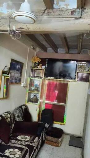 2 BHK APARTMENT 400 sq- ft in Gheekanta Road