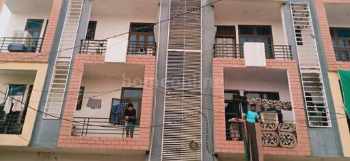 2 BHK APARTMENT 700 sq- ft in Niwaru Road